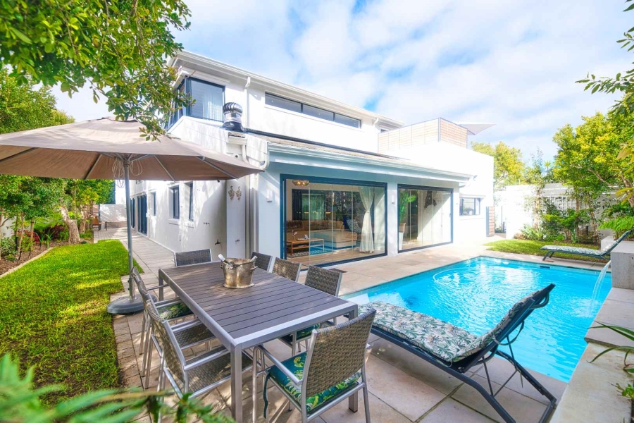 6 Bedroom Property for Sale in Hermanus Heights Western Cape